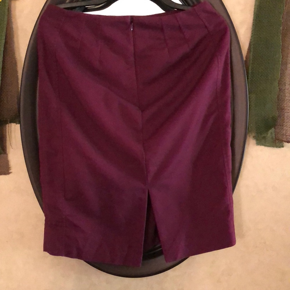 Skirt - Picture 3 of 3